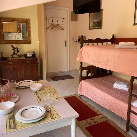 בית נופש Splitska Oaza *